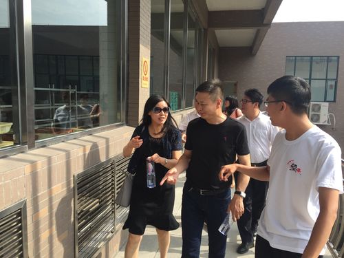 亭林方糕在當地人的生活中扮演著什么角色